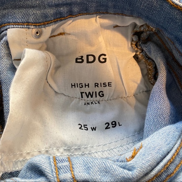 BDG by Urban Outfitters High Rise Twig Denim Jeans - Picture 6 of 6